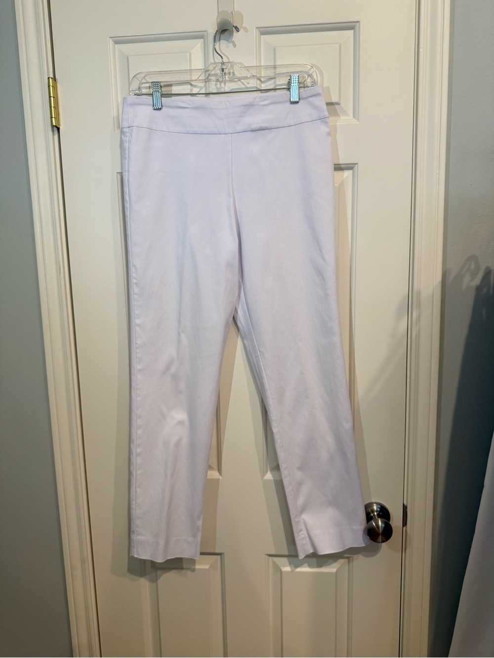 Classic White Pull-On Cropped Pants for Women